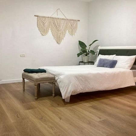 Shamaka'S Apartment Kefar Hananya Екстериор снимка
